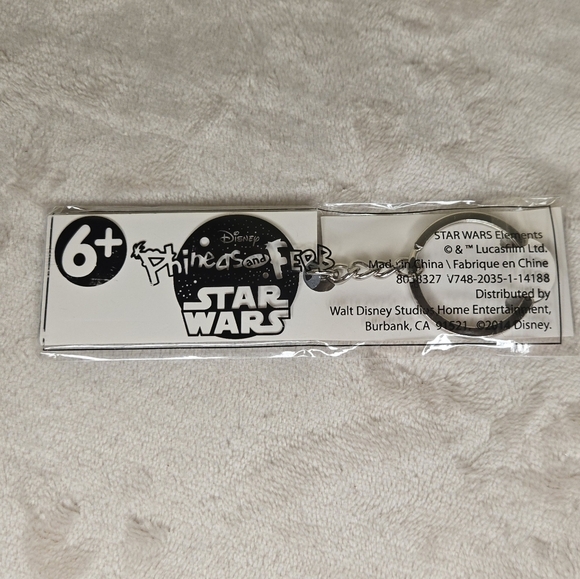 Disney Phineas & Ferb Perry the Platypus Star Wars Key Chain - Picture 4 of 5